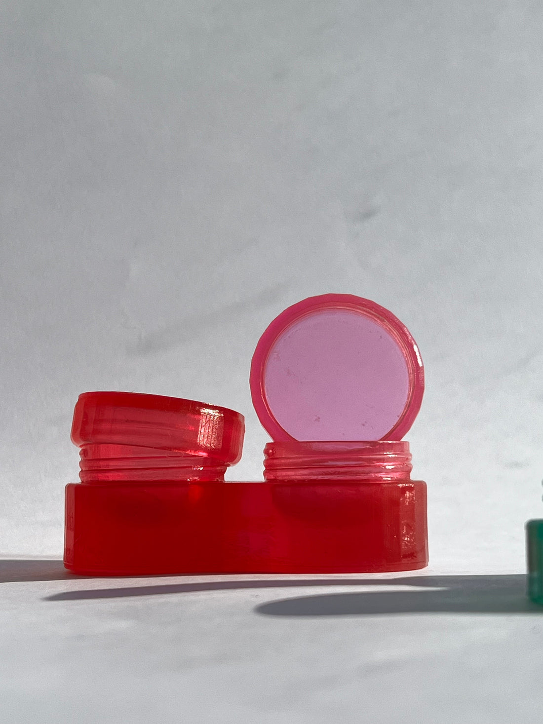 The Best Aesthetic Contact Lens Cases in 2026 (Ranked)