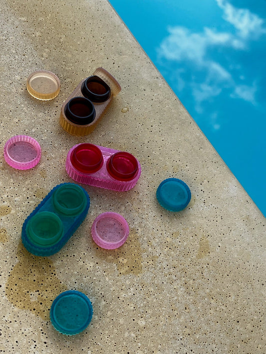 How to Clean Your Contact Lens Case (Step by Step)